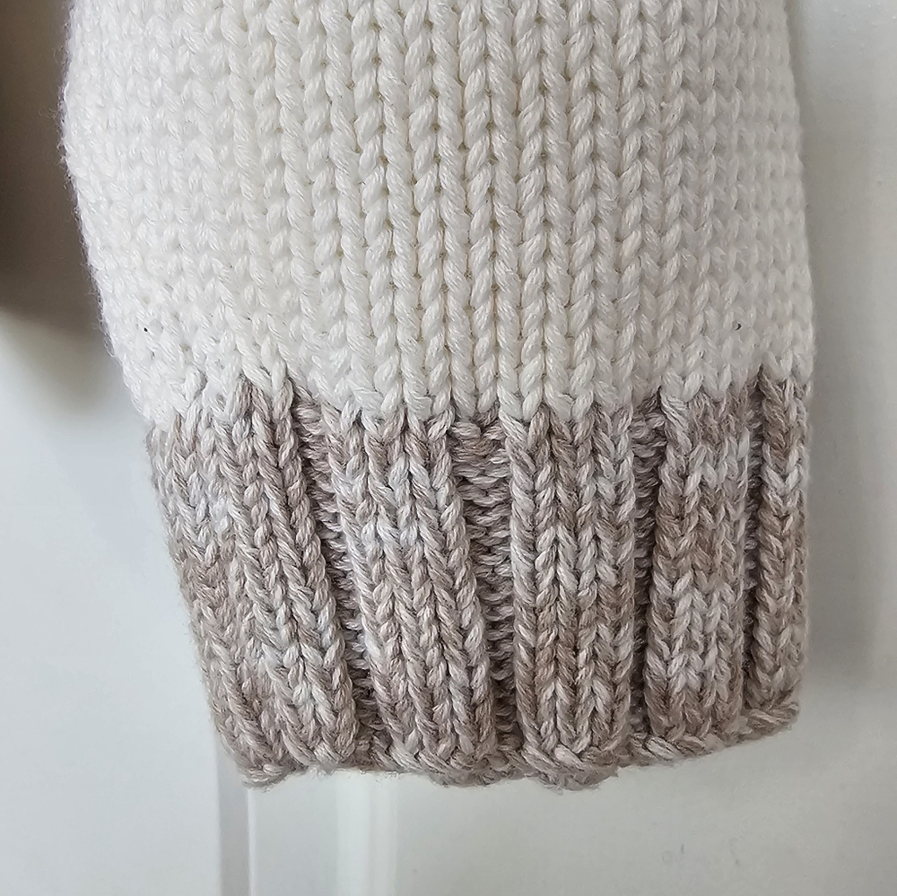 Liz Claiborne Sport Petite Sweater – Cozy Cabin Landscape Knit (Size M Petite) - Picture 5 of 11